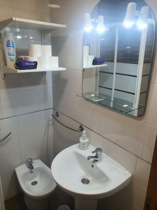2F, Aire Acondic, 80M2, 2 Dormitorios, 4 Huespedes, Wifi Gratis La Linea de la Concepcion Exterior foto