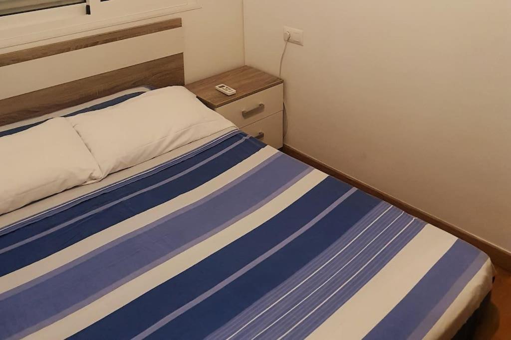 2F, Aire Acondic, 80M2, 2 Dormitorios, 4 Huespedes, Wifi Gratis La Linea de la Concepcion Exterior foto