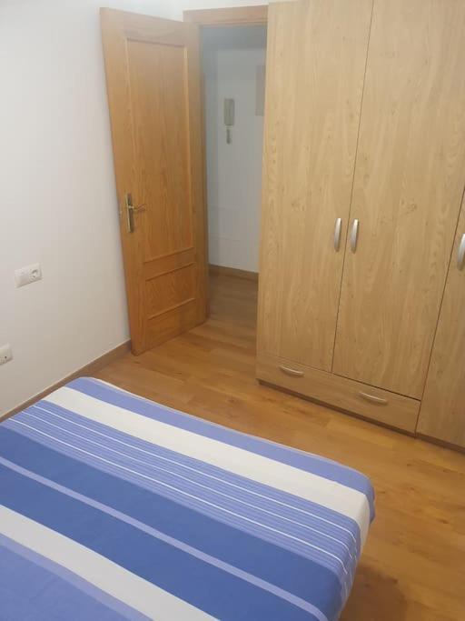 2F, Aire Acondic, 80M2, 2 Dormitorios, 4 Huespedes, Wifi Gratis La Linea de la Concepcion Exterior foto