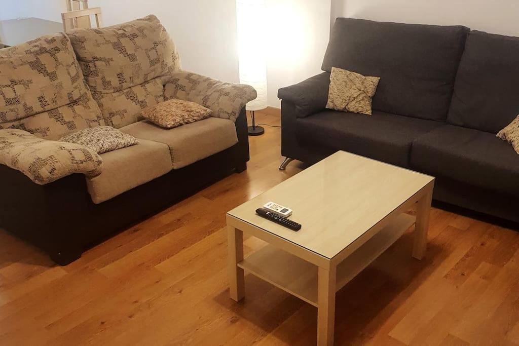 2F, Aire Acondic, 80M2, 2 Dormitorios, 4 Huespedes, Wifi Gratis La Linea de la Concepcion Exterior foto